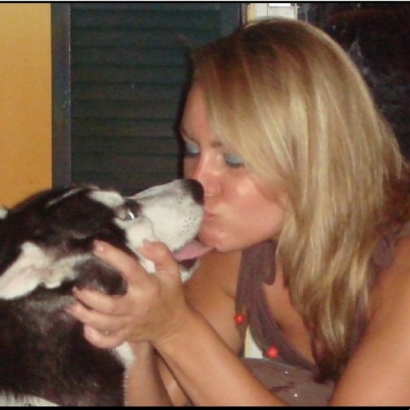 Meet Your Posher - Picture 6 of 14